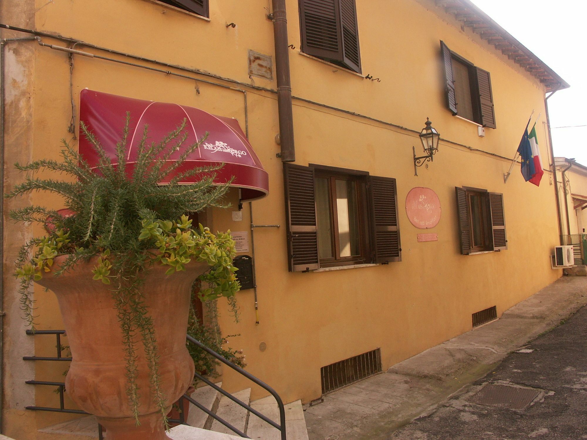 B&B Relais Nel Borgo Manciano Exterior foto